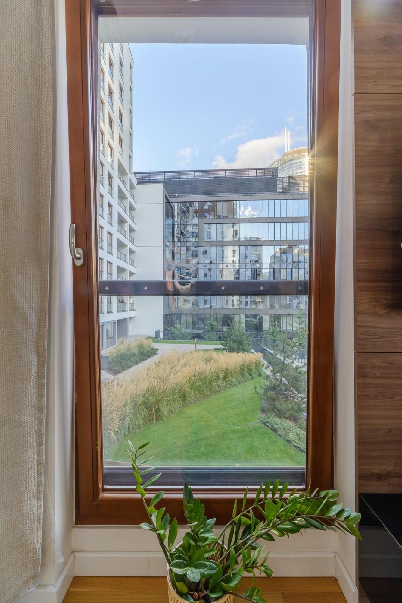 Lumina Apartment With Parking Near Muzeum Powstania Warschau Buitenkant foto